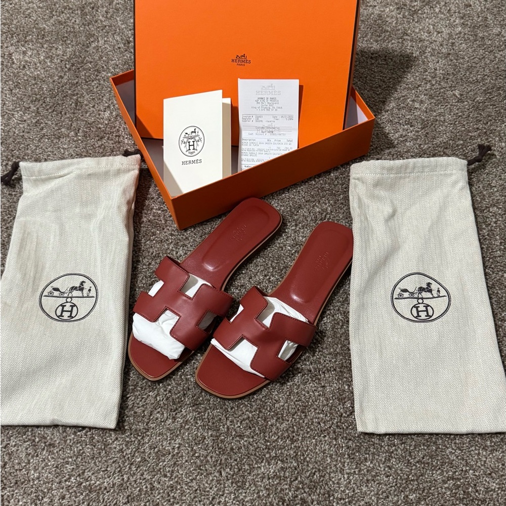 Hermès Orange Box with Sandals Receipt